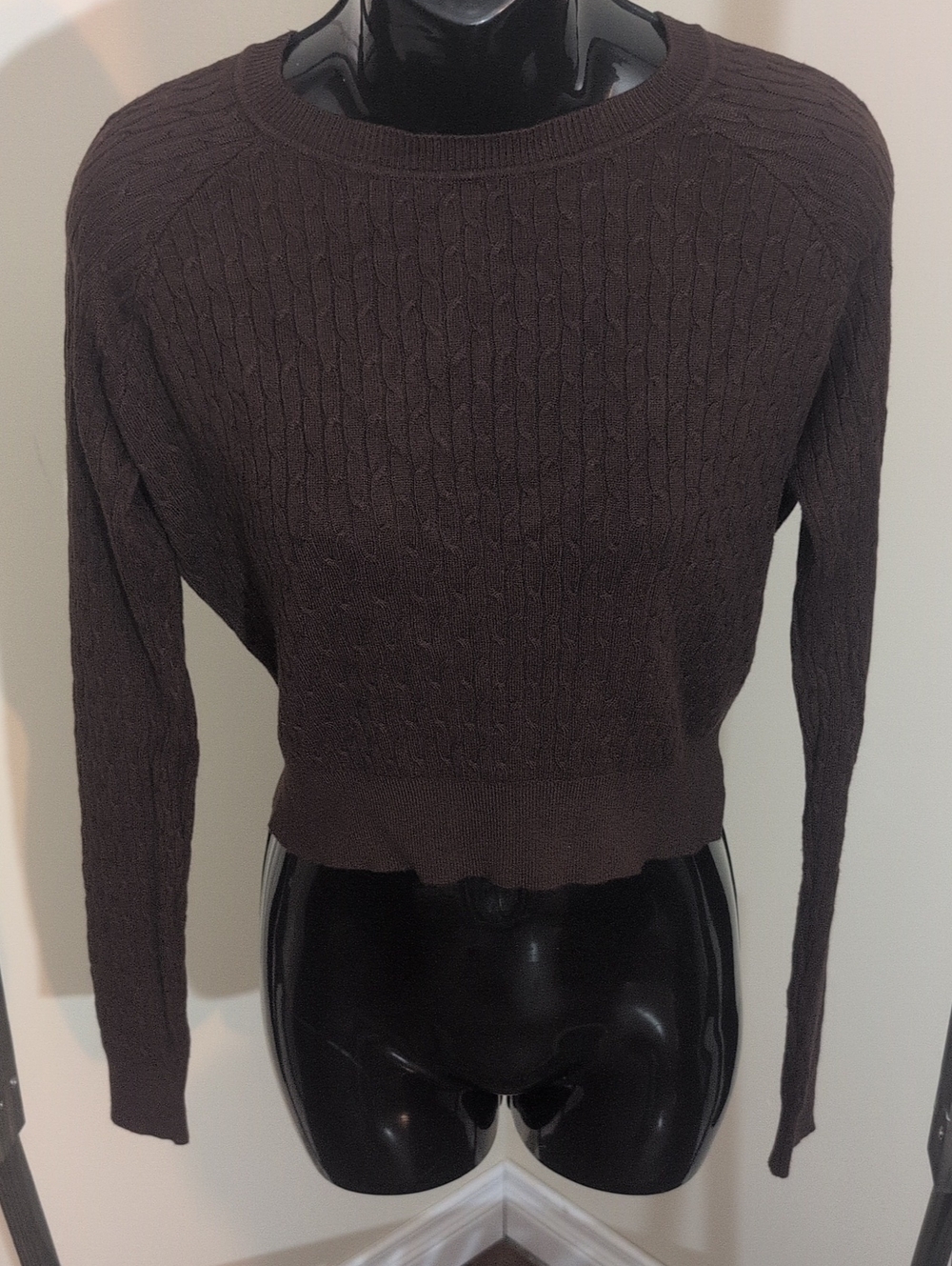 Revamped | Classic Cable-Knit Cropped Sweater - Brown